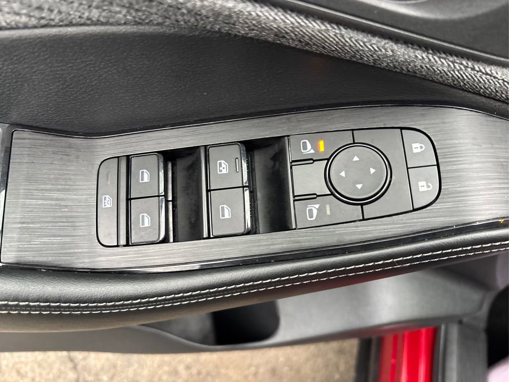 Used 2023 Nissan Rogue SV AWD/4WD image 33