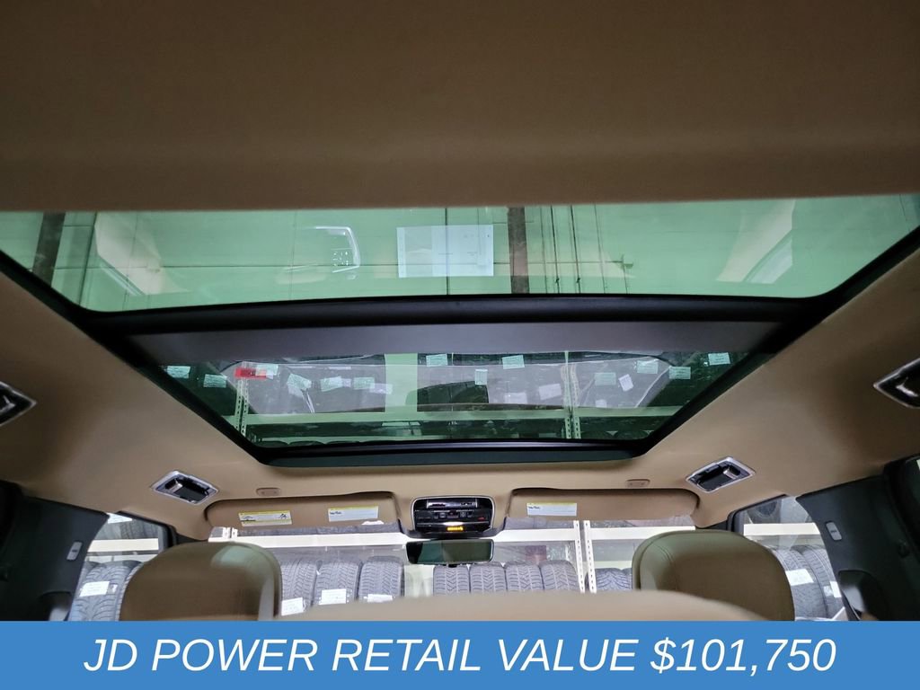 Used 2023 Land Rover Range Rover SE image 27