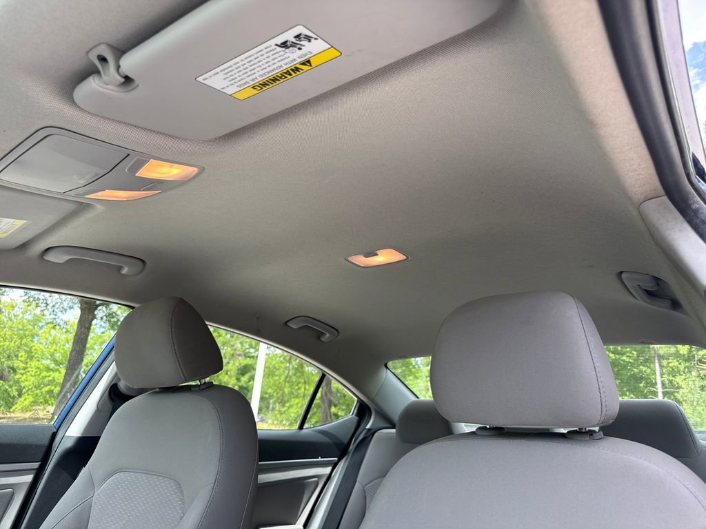 Used 2020 Hyundai Elantra SEL image 28