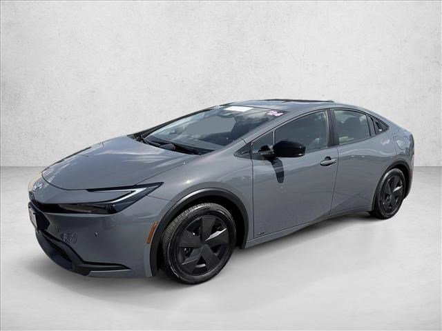 Used 2024 Toyota Prius LE FWD image 1