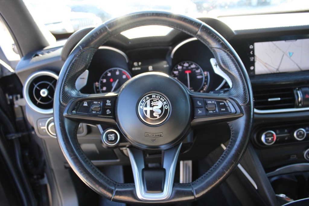 Used 2022 Alfa Romeo Stelvio Sprint image 13