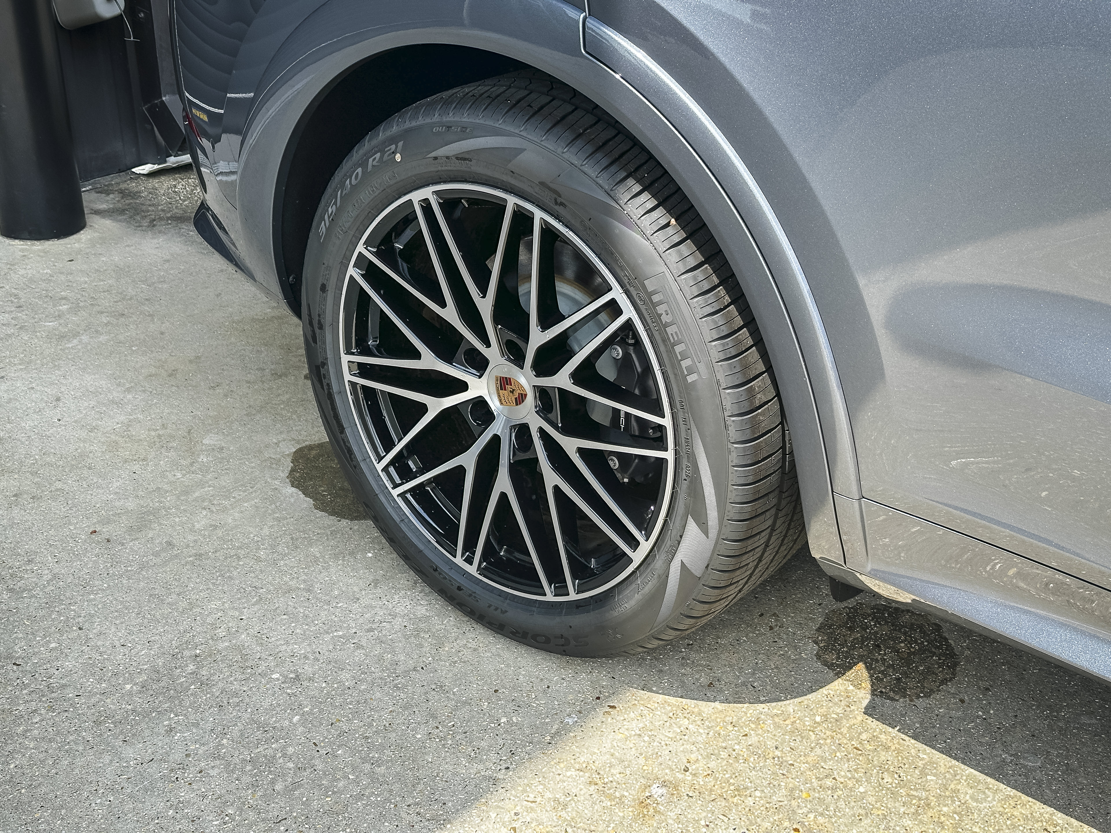 New 2026 Porsche Cayenne AWD/4WD image 9