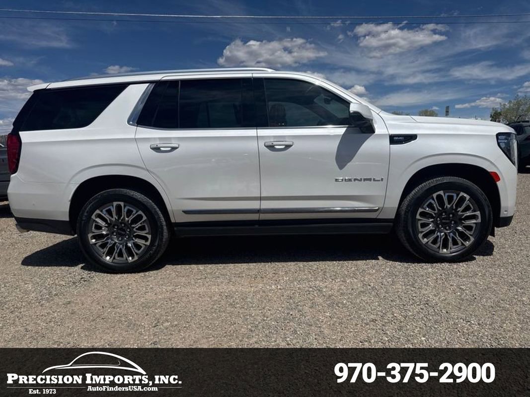 Used 2023 GMC Yukon Denali Ultimate image 2