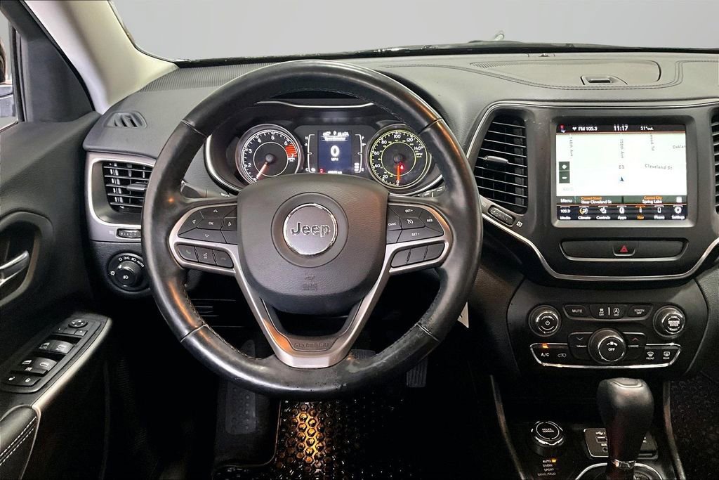 Used 2020 Jeep Cherokee Latitude w/ Cold Weather Group AWD/4WD image 8