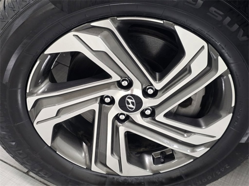 Used 2022 Hyundai Santa Fe SEL w/ Convenience + Premium Package image 11