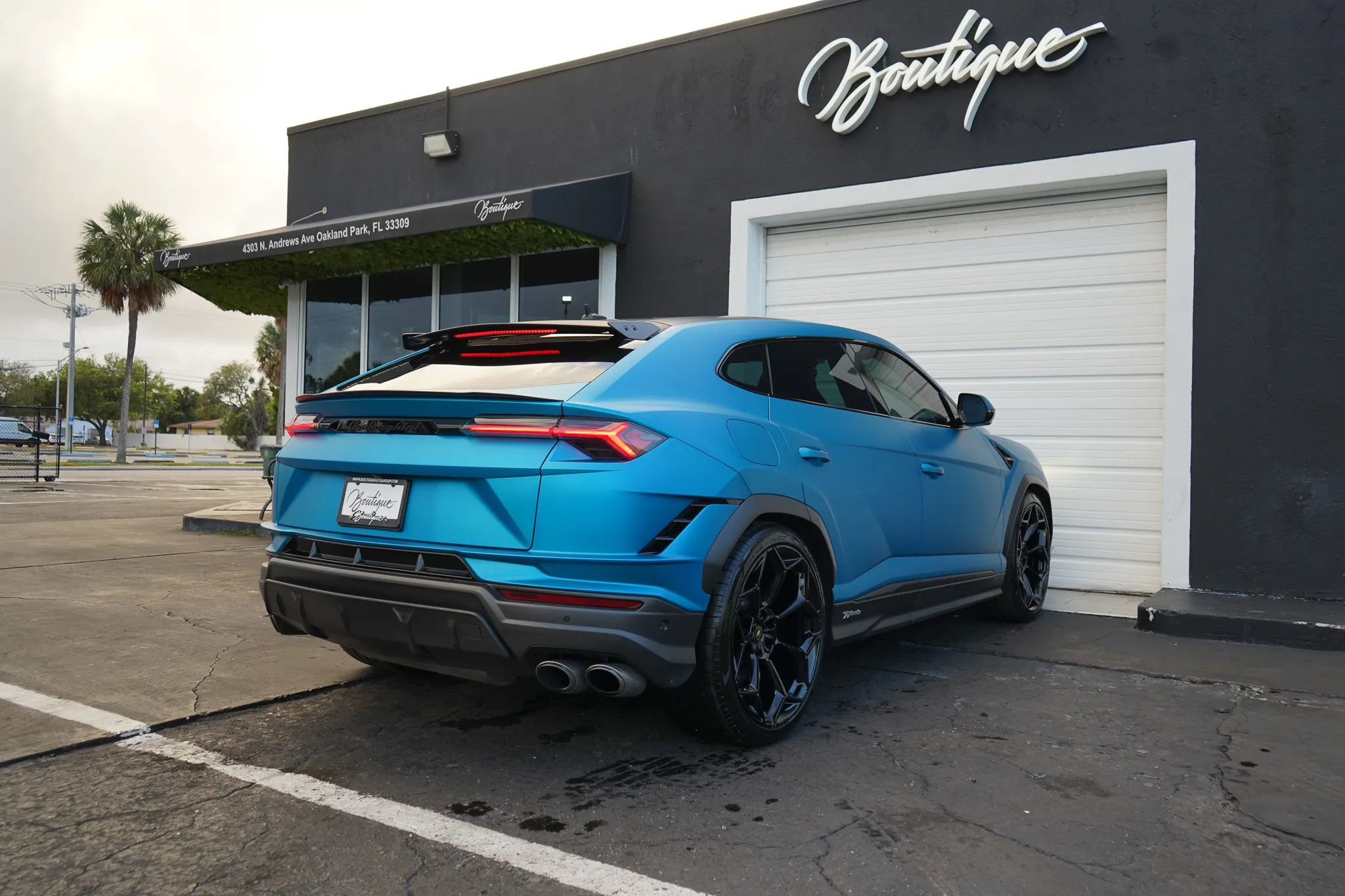 Used 2024 Lamborghini Urus Performante AWD/4WD image 34