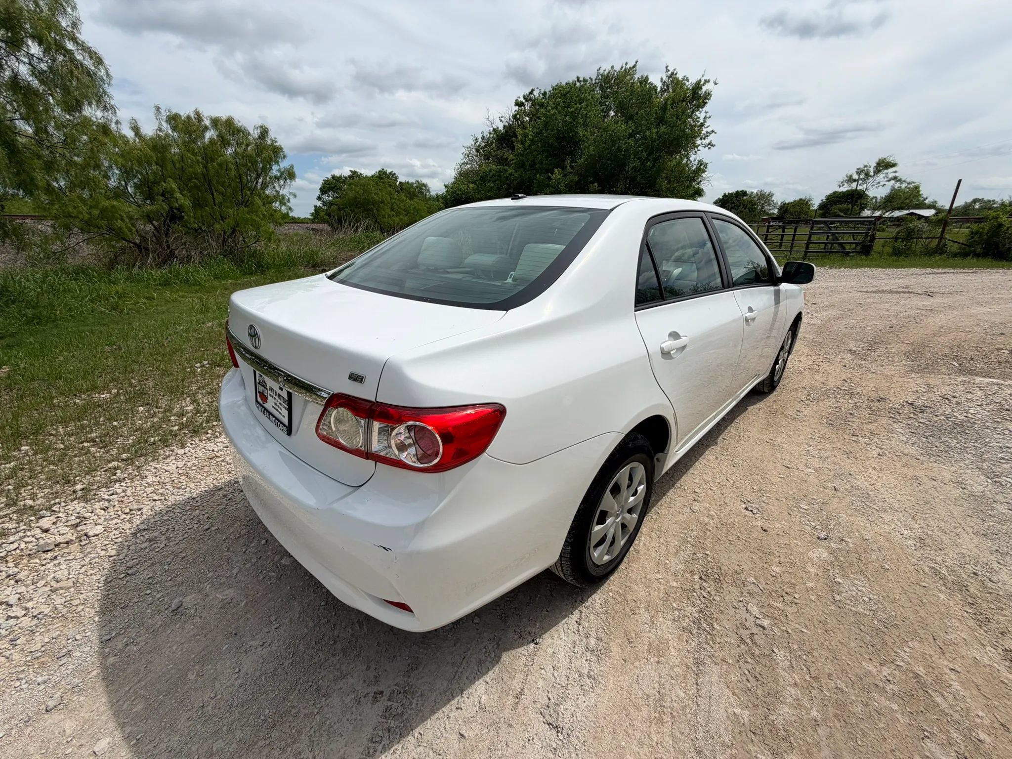 Used 2011 Toyota Corolla LE FWD image 8