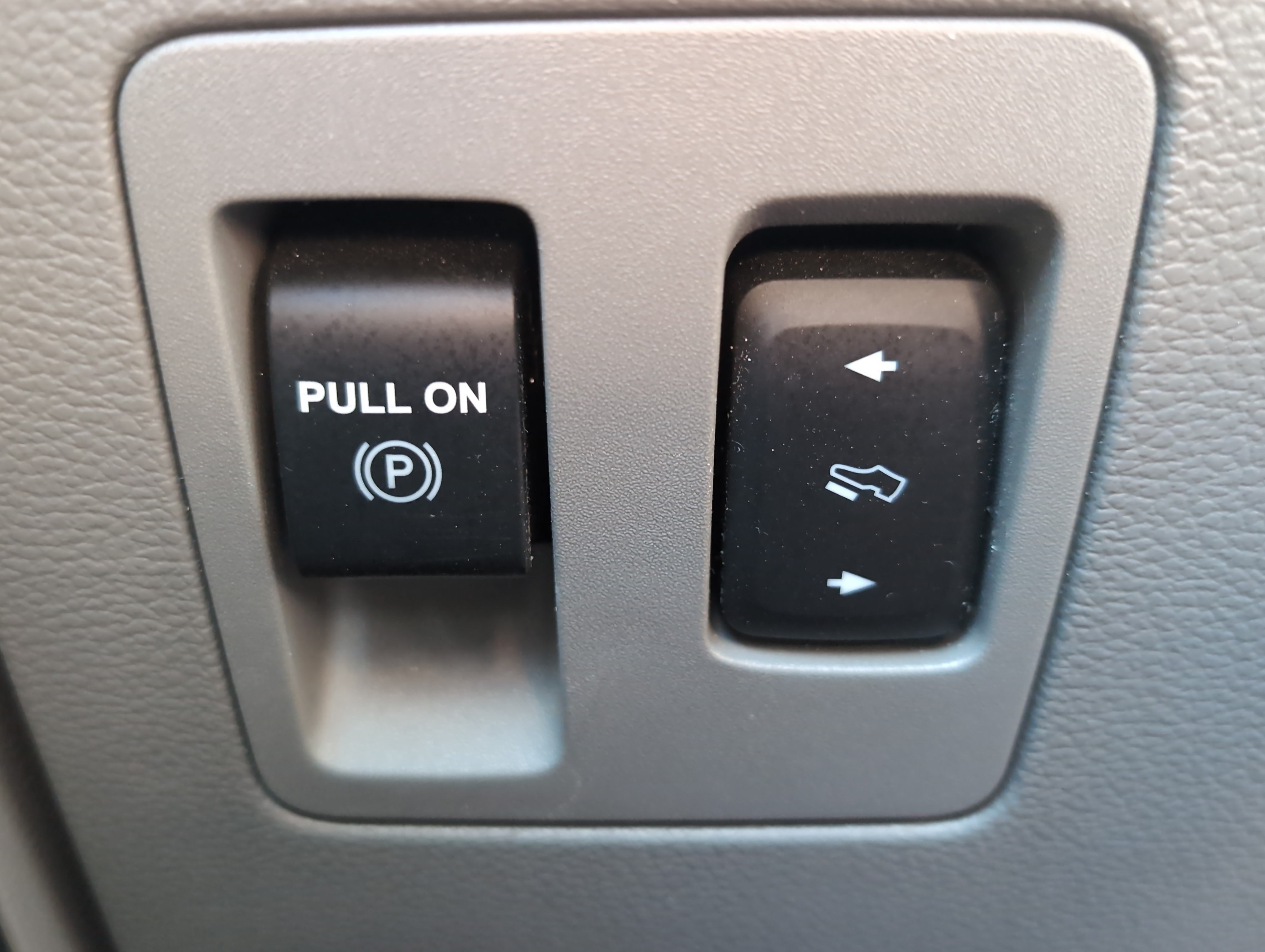 Used 2020 Ford F150 Lariat RWD image 37