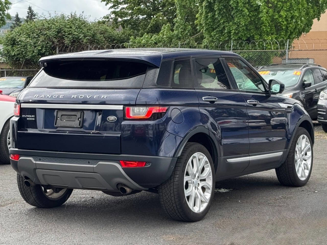 Used 2016 Land Rover Range Rover Evoque HSE AWD/4WD image 4