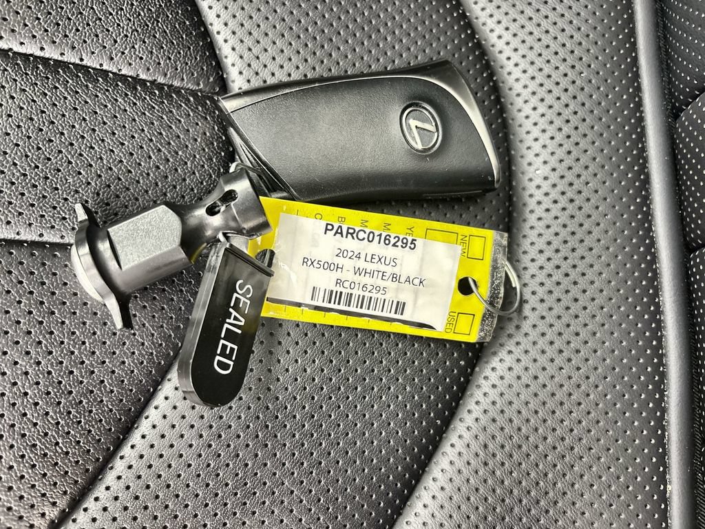 Used 2024 Lexus RX 500h F Sport w/ Convenience Package AWD/4WD image 28