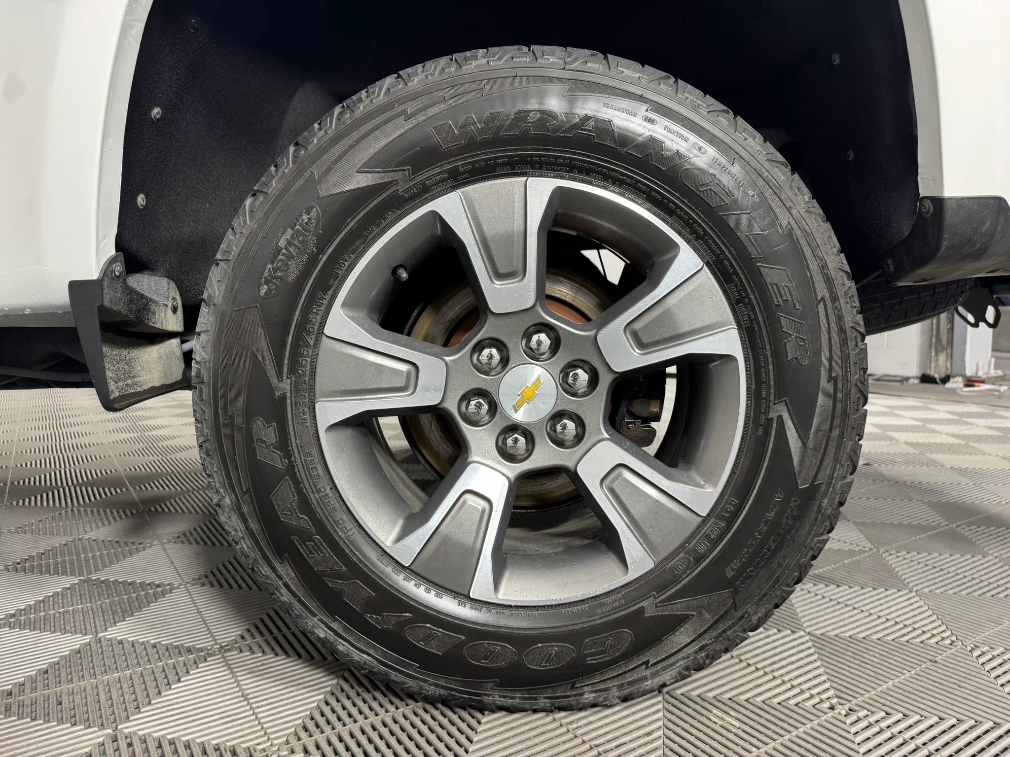 Used 2017 Chevrolet Colorado W/T RWD image 35