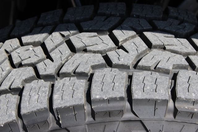 Used 2025 GMC Sierra 2500 AT4 w/ AT4 Premium Plus Package image 18