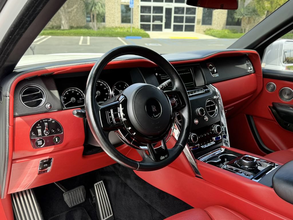 Used 2021 Rolls-Royce Cullinan AWD/4WD image 24