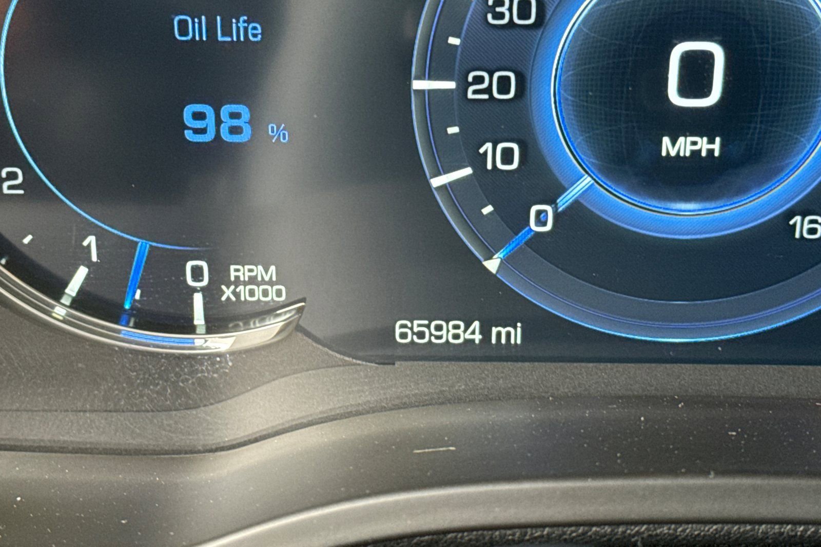 Used 2019 Cadillac Escalade ESV Platinum image 25