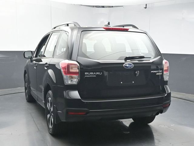 Used 2017 Subaru Forester 2.5i w/ Alloy Wheel Package image 6