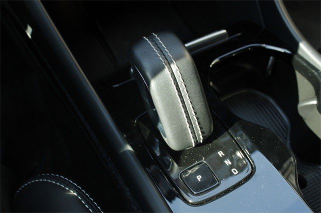 Used 2021 Volvo XC40 P8 Recharge w/ Advanced Package image 23