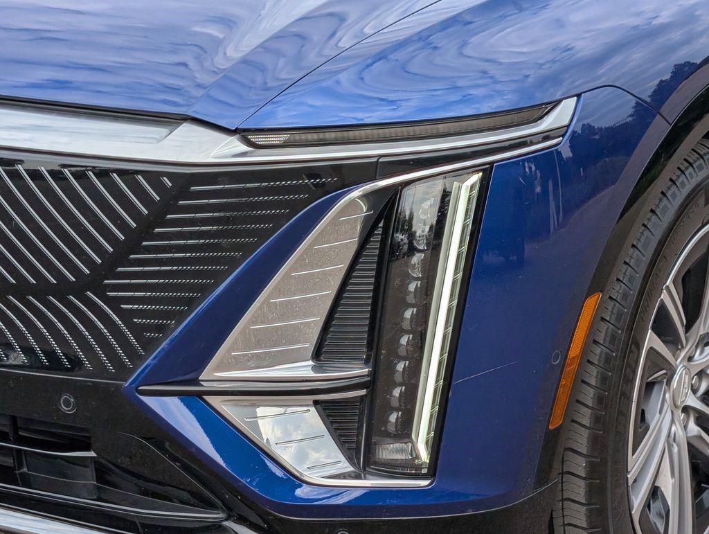 Certified 2024 Cadillac Lyriq Sport AWD/4WD image 12