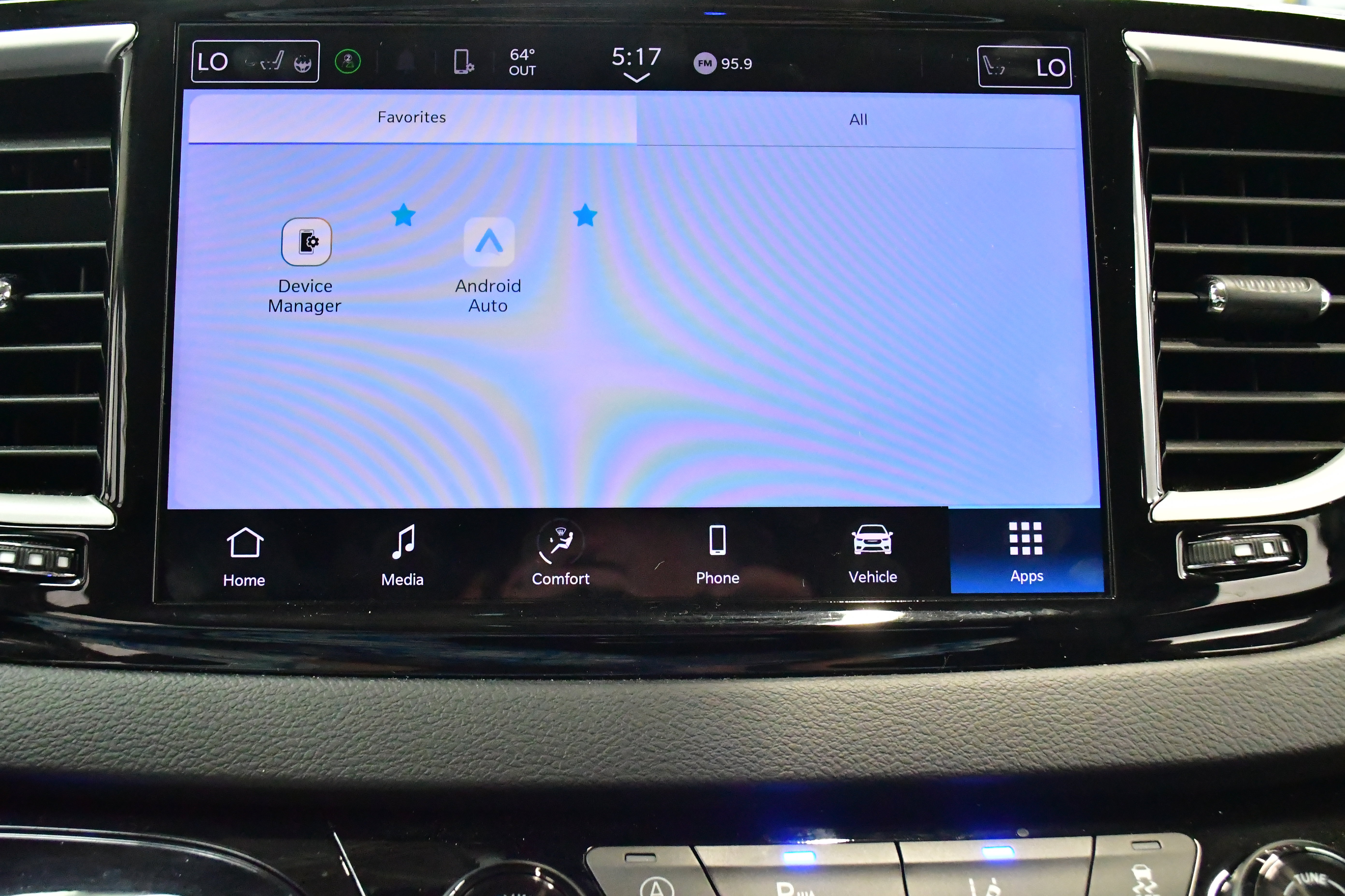 Used 2024 Chrysler Pacifica Touring-L image 54