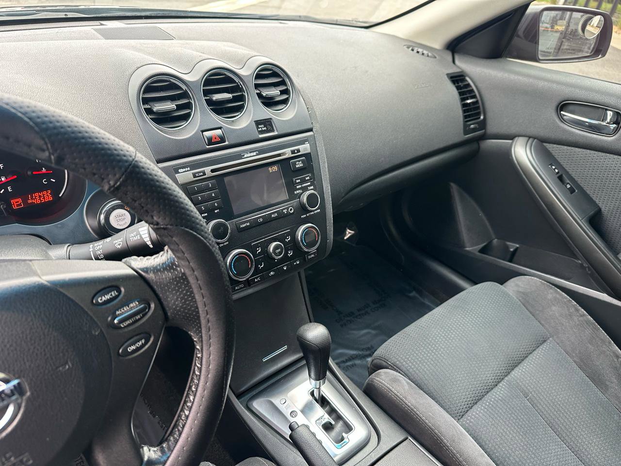 Used 2011 Nissan Altima 2.5 S w/ 2.5S Premium Pkg image 12