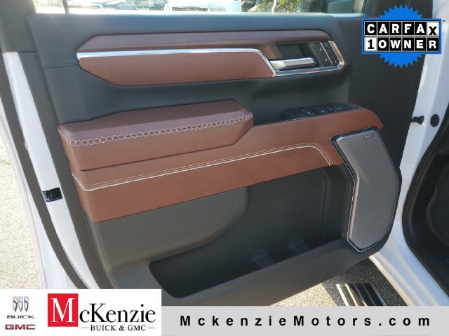 Used 2024 GMC Sierra 2500 Denali Ultimate AWD/4WD image 9