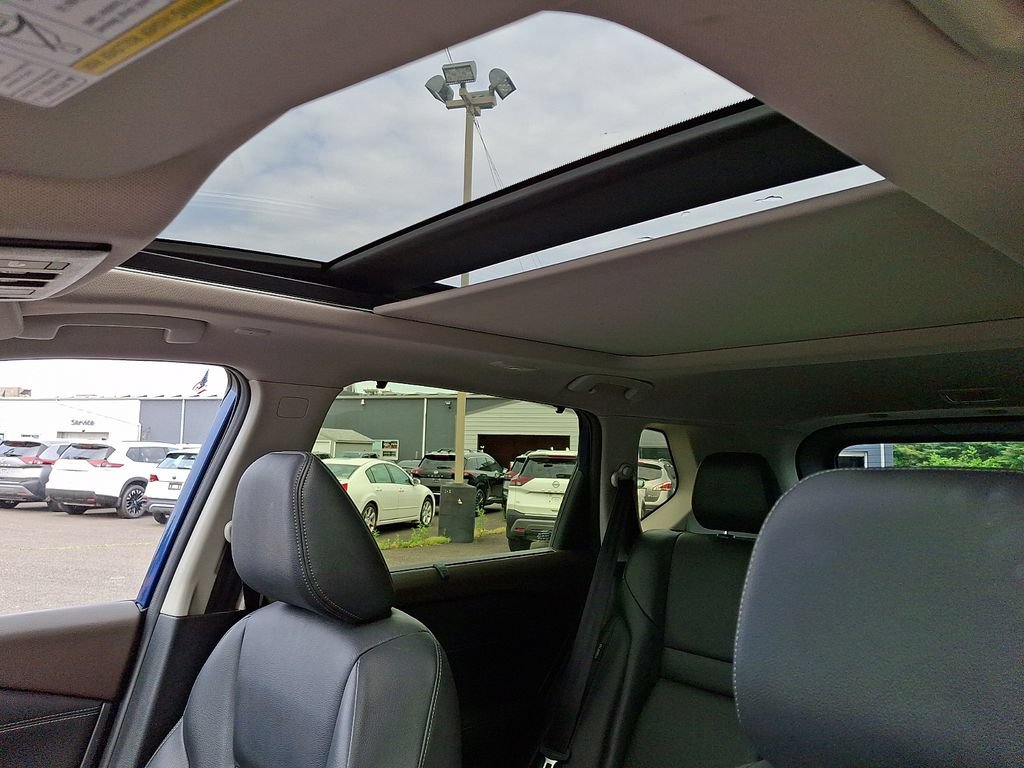 Used 2023 Nissan Rogue SL w/ SL Premium Package AWD/4WD image 15