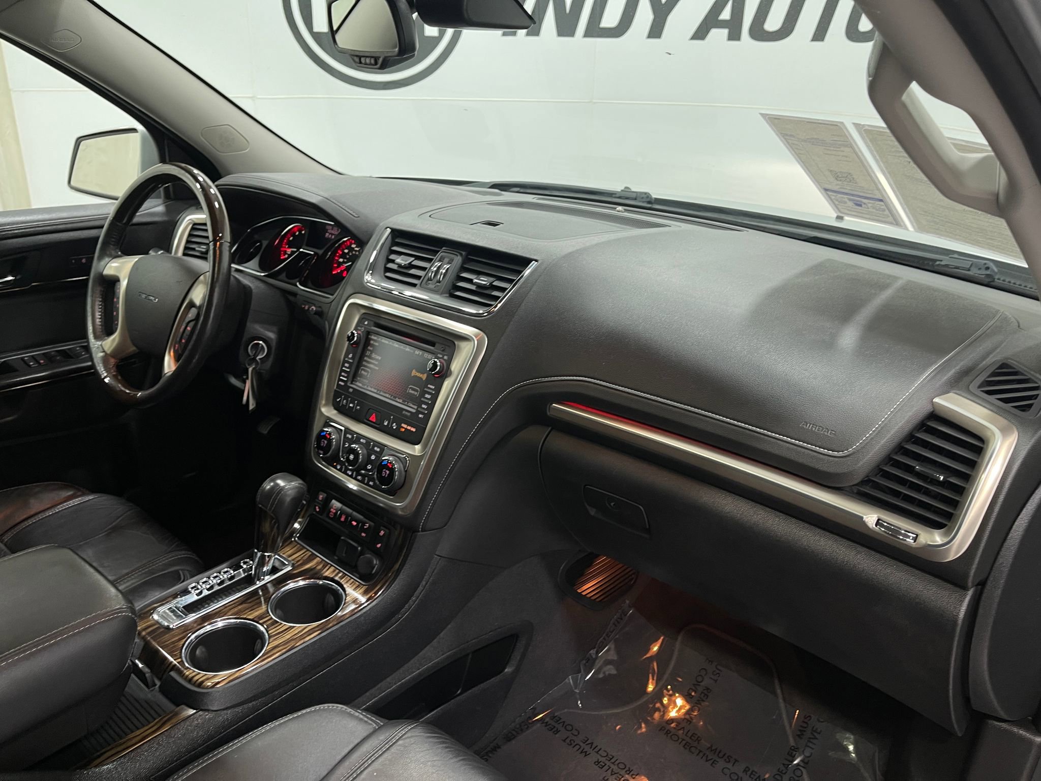 Used 2015 GMC Acadia Denali image 19