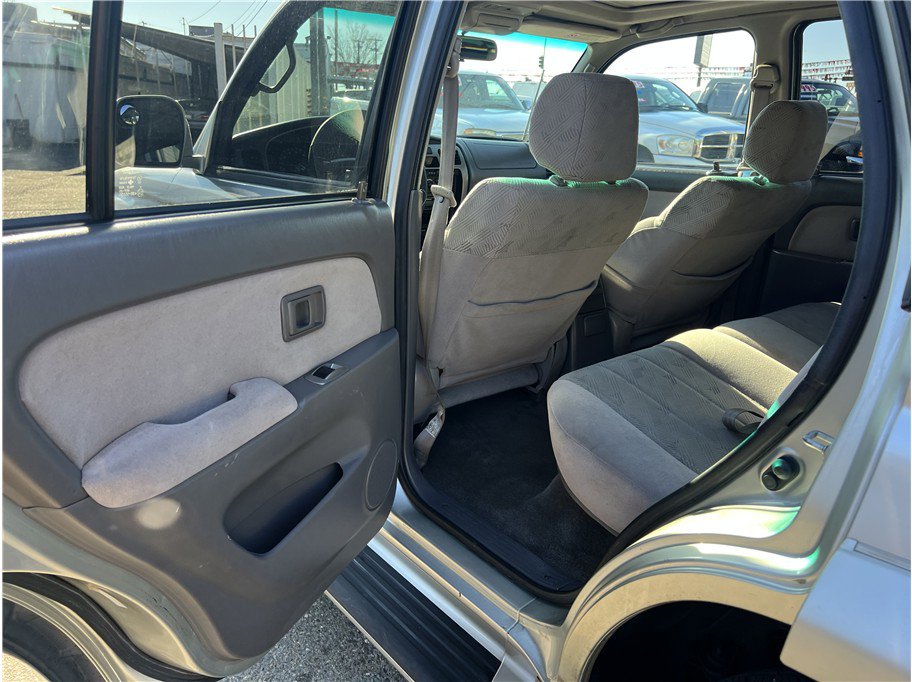 Used 2001 Toyota 4Runner SR5 image 10