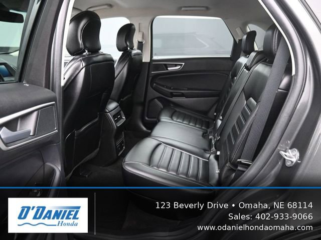 Used 2019 Ford Edge SEL w/ Equipment Group 201A AWD/4WD image 34