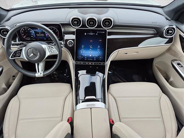 Used 2023 Mercedes-Benz GLC 300 image 17