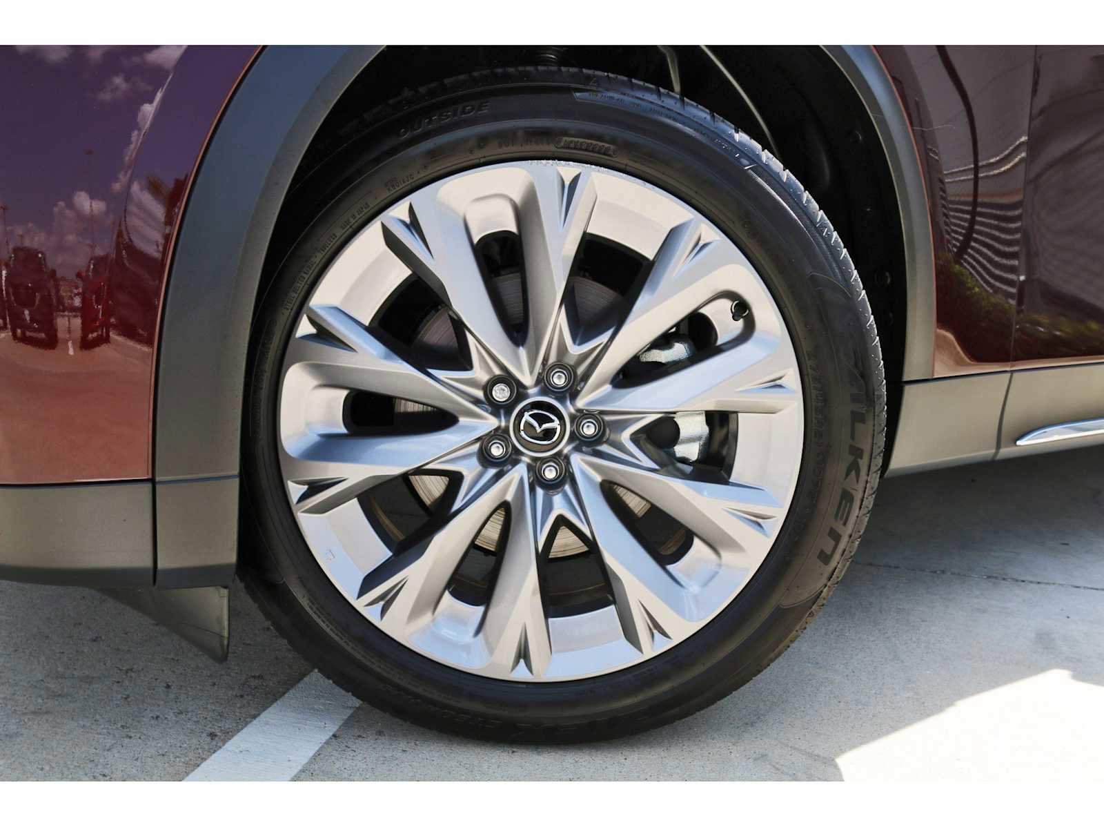 Used 2025 MAZDA CX-90 3.3 Turbo w/ Premium Plus Pkg image 31