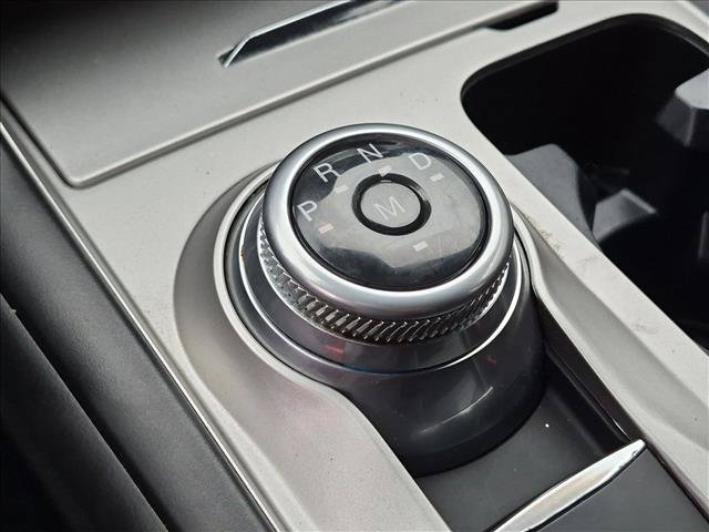 Used 2020 Ford Explorer XLT RWD image 10