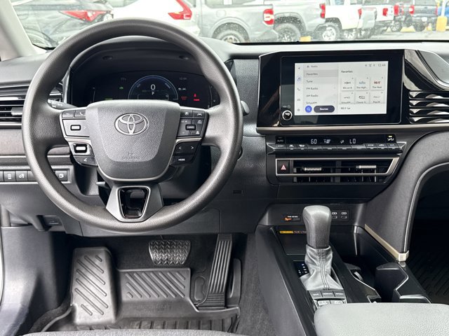 Used 2025 Toyota Camry LE w/ Convenience Package FWD image 7