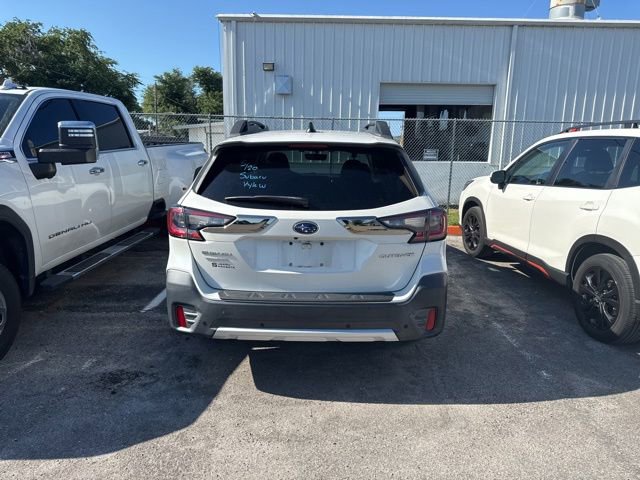 Used 2020 Subaru Outback Limited AWD/4WD image 6