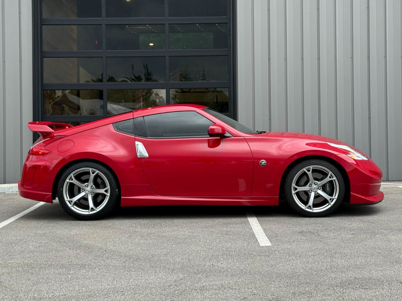 Used 2012 Nissan 370Z NISMO RWD image 4