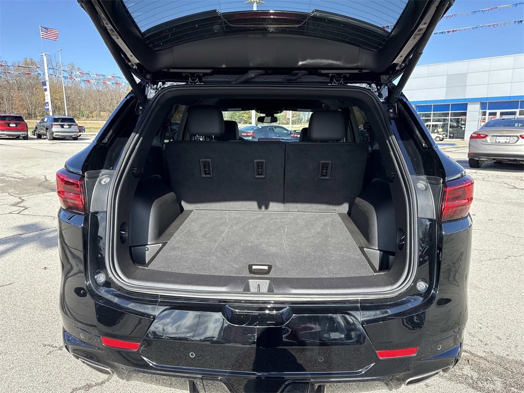 Used 2025 Chevrolet Blazer RS image 6