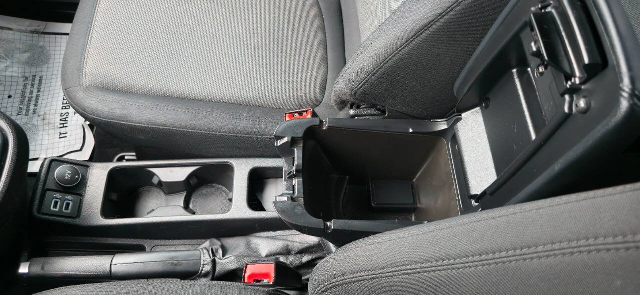 Used 2019 Ford Transit Connect XL image 15