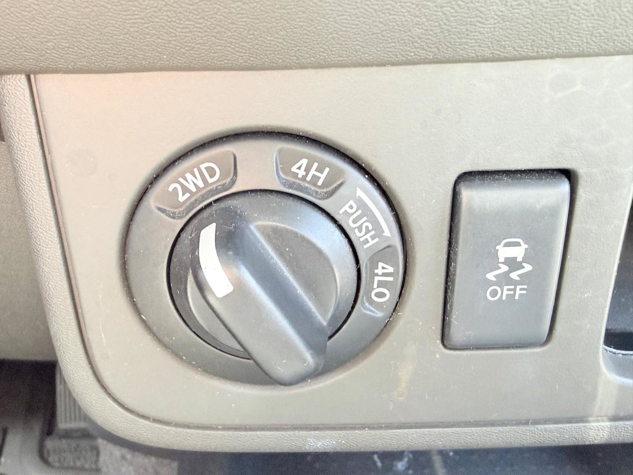 Used 2012 Nissan Xterra S AWD/4WD image 23