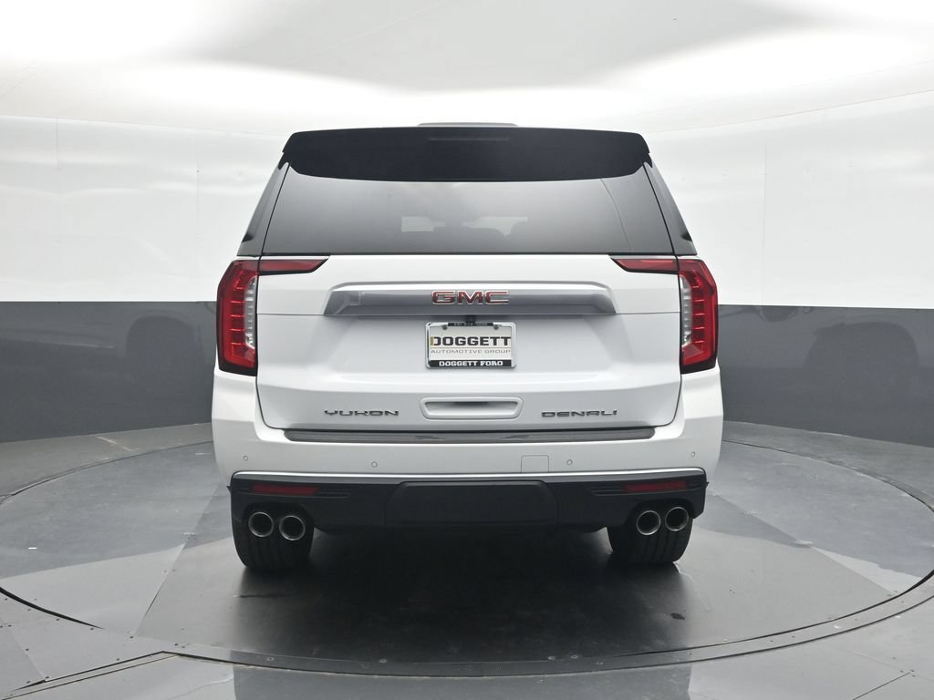 Used 2022 GMC Yukon Denali RWD image 17