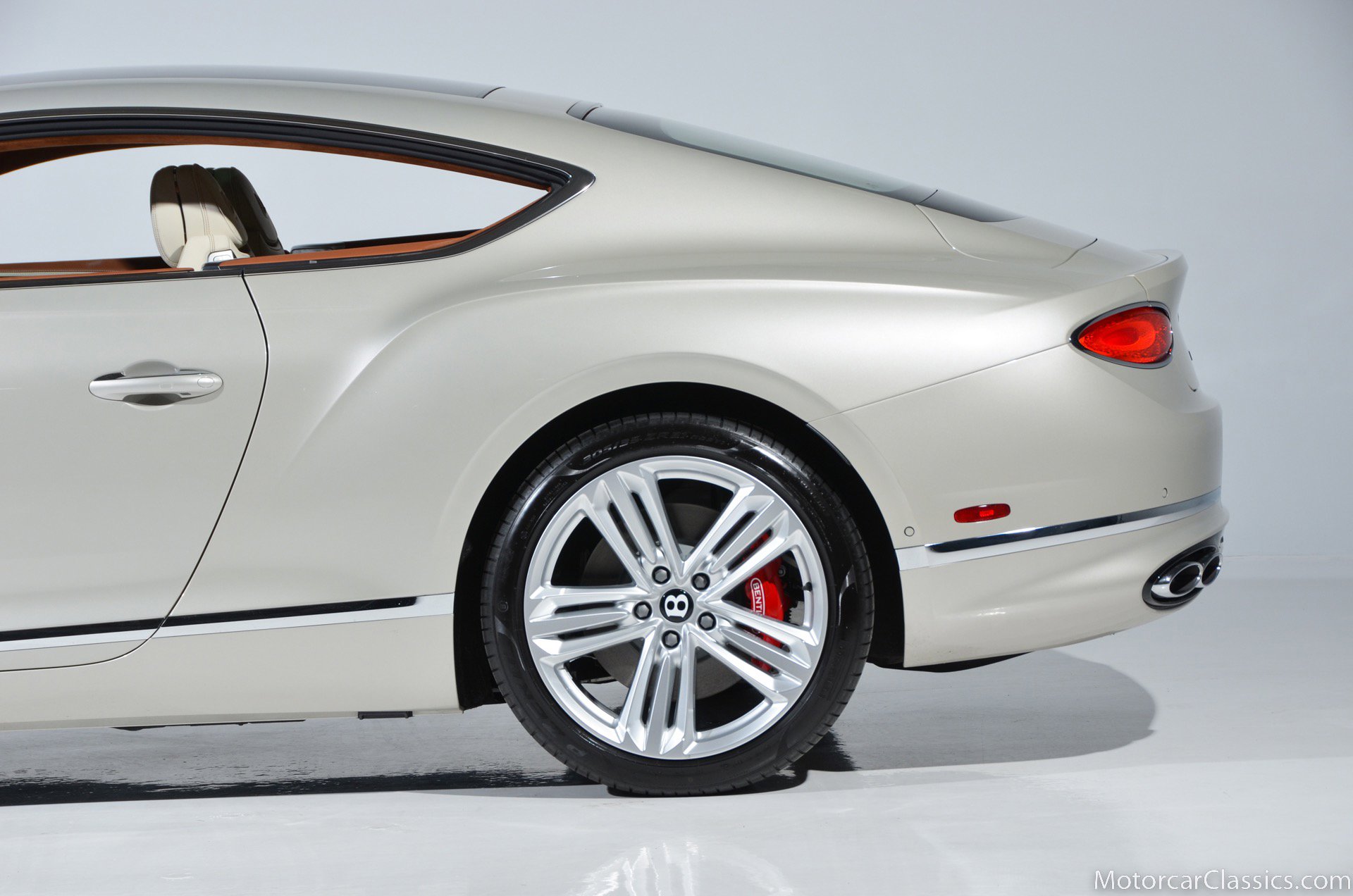 Used 2022 Bentley Continental GT image 17