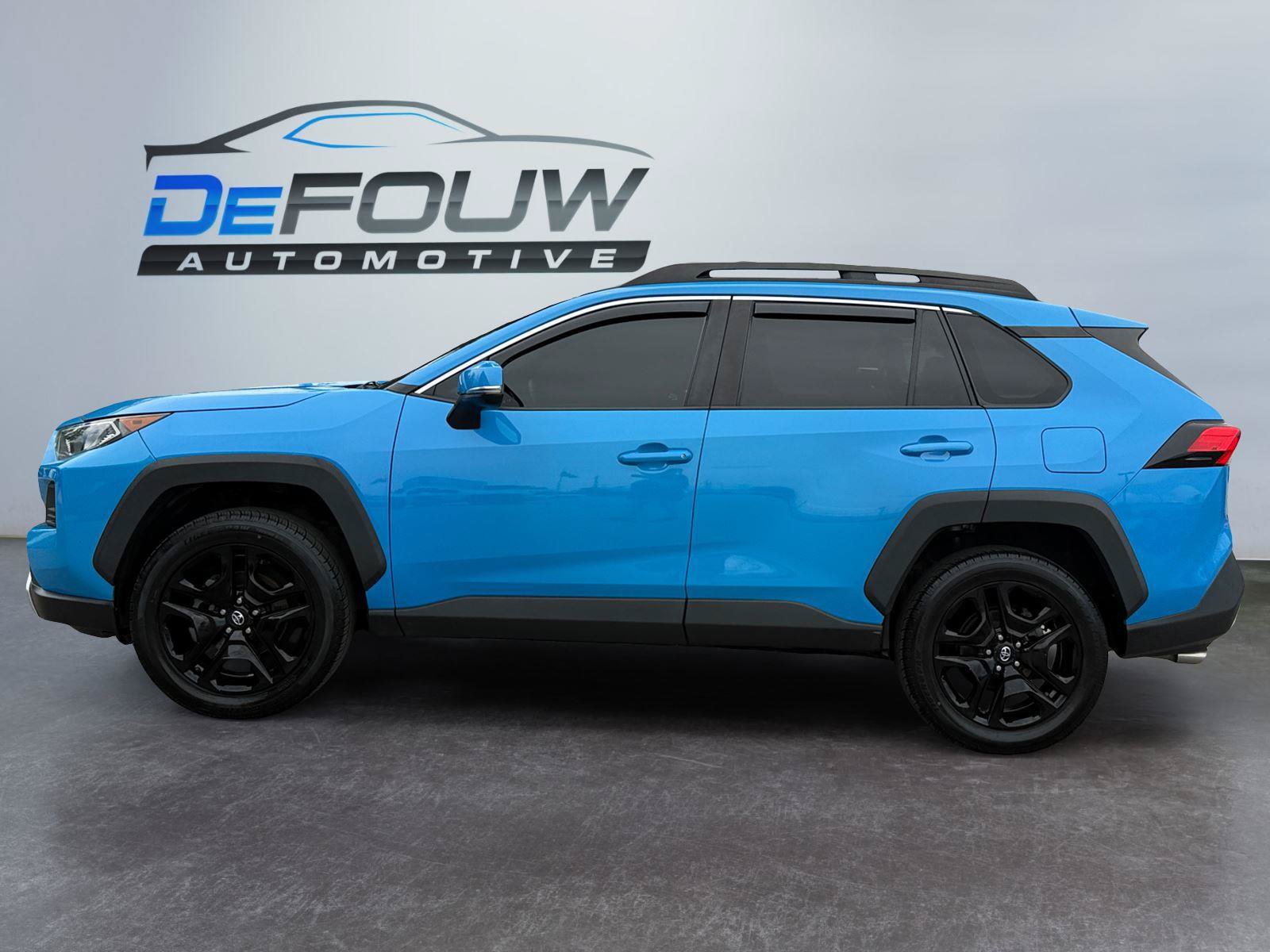 Used 2020 Toyota RAV4 Adventure AWD/4WD image 6