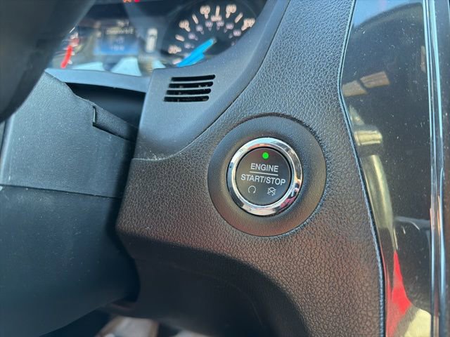 Used 2019 Ford Explorer XLT image 34