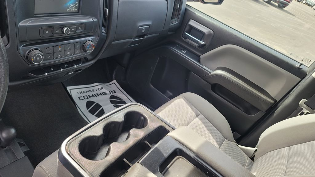 Used 2018 Chevrolet Silverado 1500 Custom w/ Custom Convenience Package image 23