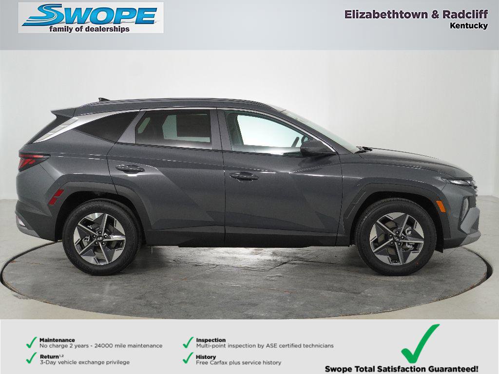 New 2026 Hyundai Tucson SEL FWD image 2