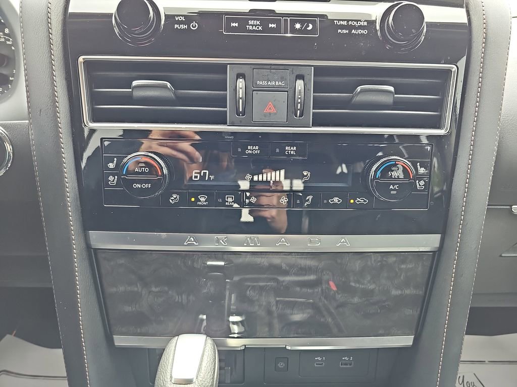 Used 2024 Nissan Armada Platinum w/ Captain's Chairs Package image 29