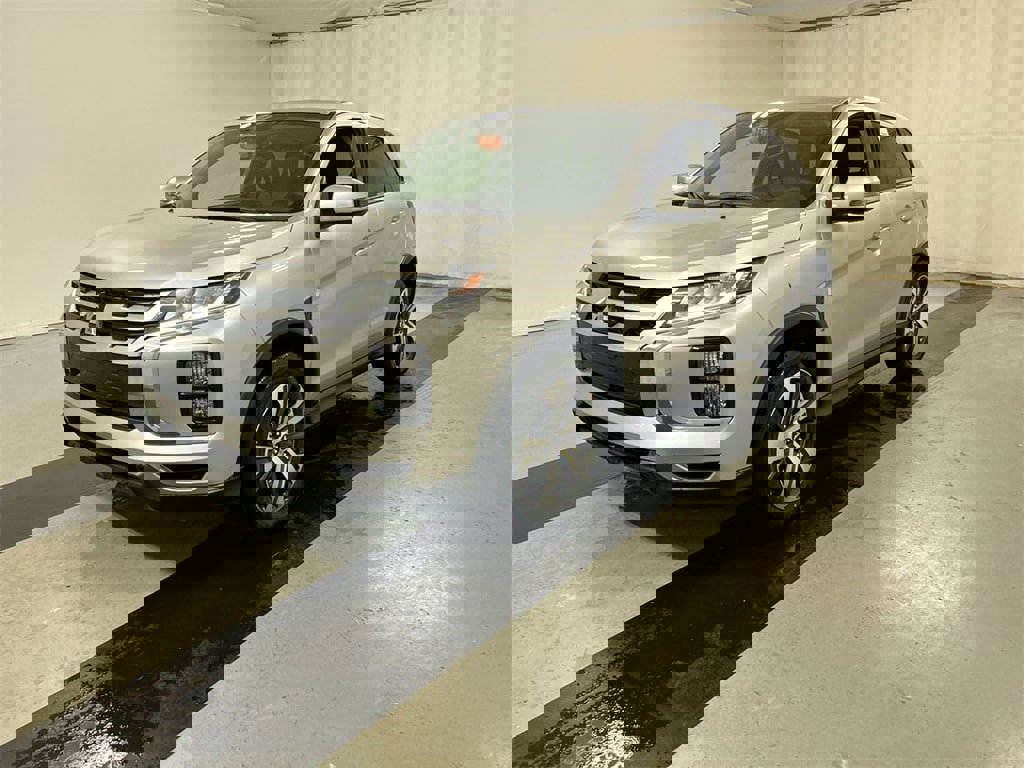 New 2025 Mitsubishi Outlander Sport SE image 4