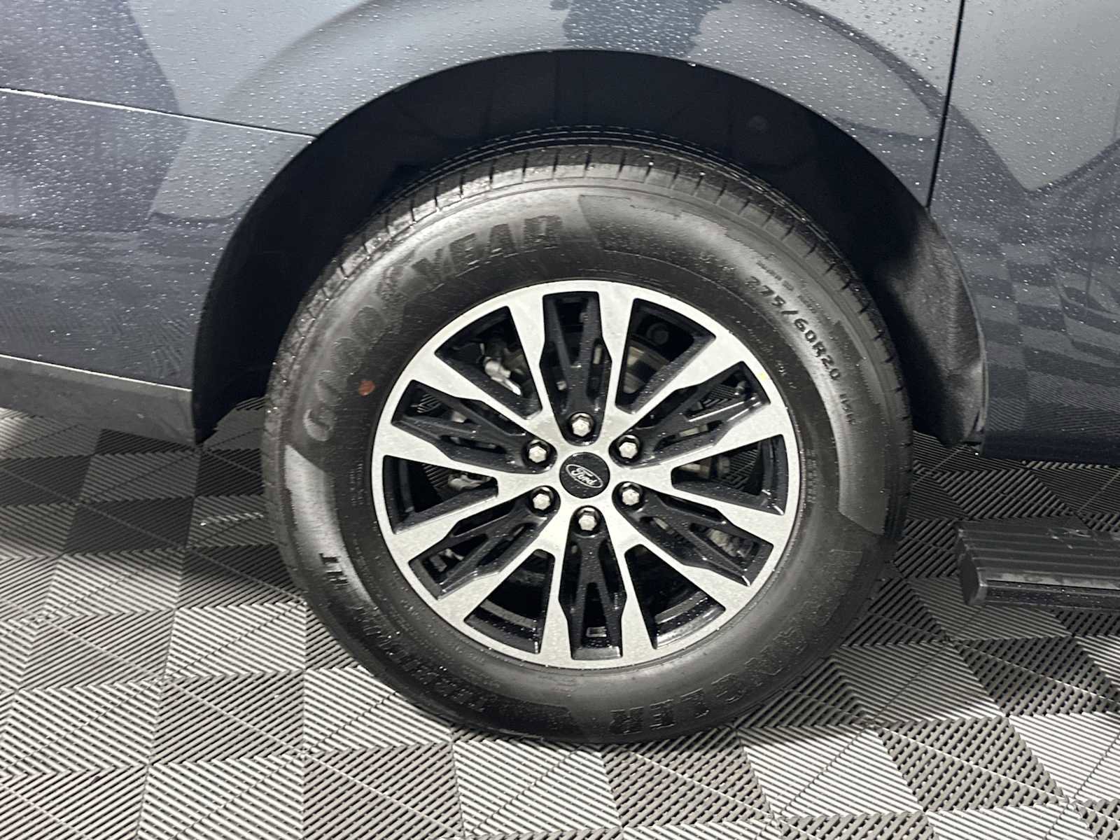 Used 2025 Ford Expedition Max Platinum AWD/4WD image 20