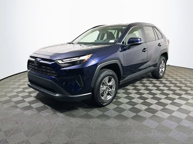 Certified 2025 Toyota RAV4 XLE FWD image 4
