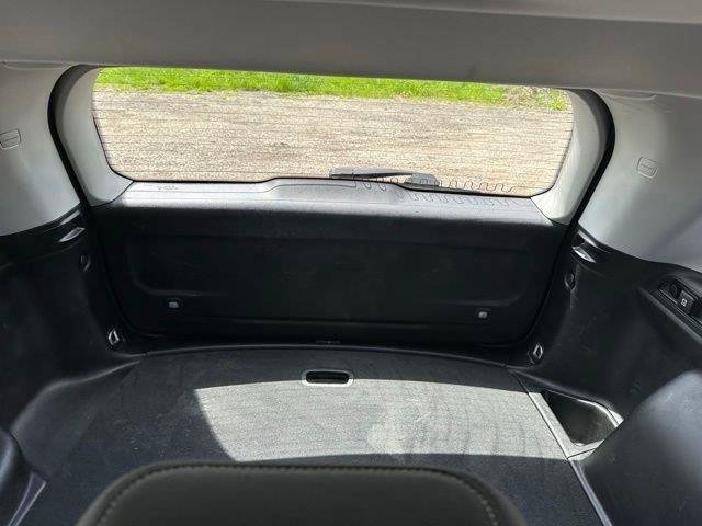 Used 2023 Jeep Grand Cherokee Laredo AWD/4WD image 13