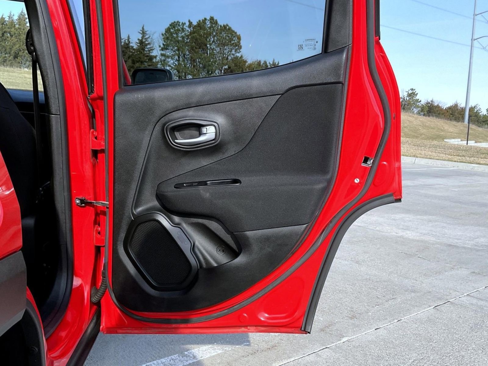 Used 2021 Jeep Renegade Sport FWD image 18