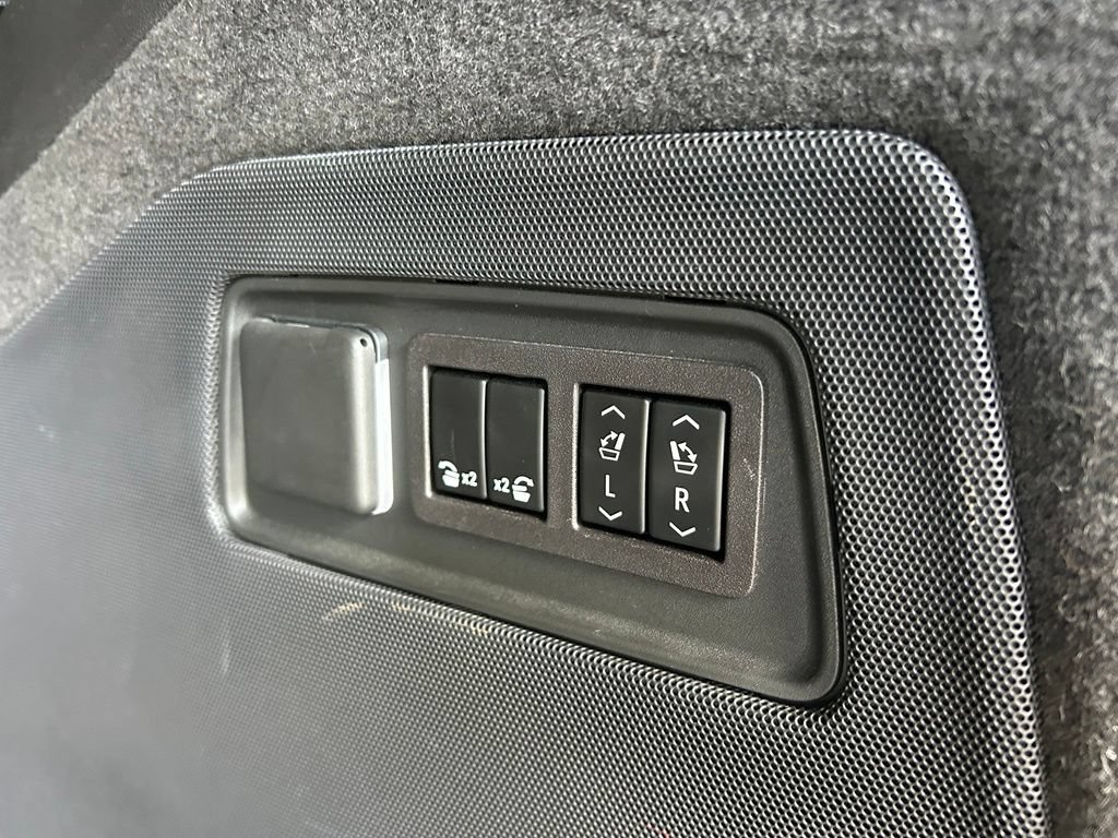 Used 2024 Cadillac Escalade Sport w/ Touring Package AWD/4WD image 49